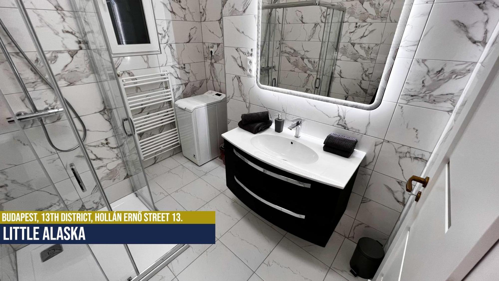 Little Americas Alaska Apartment Budapest Extérieur photo